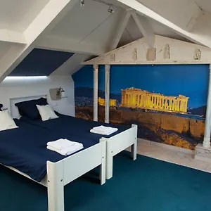 Njoy-uithof Bed & Breakfast Den Haag